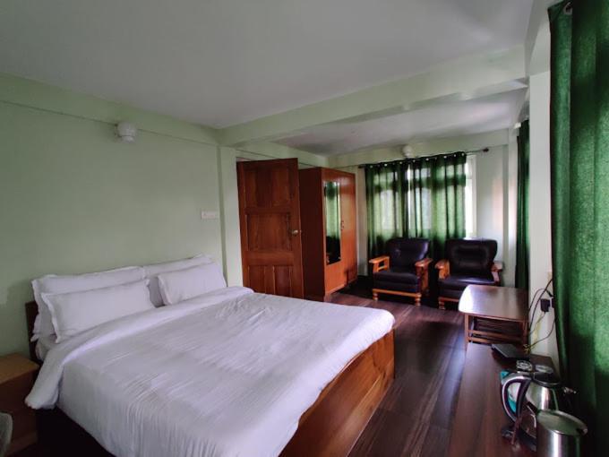 Artistic Greystone Dreams Hotel Kalimpong Exterior photo